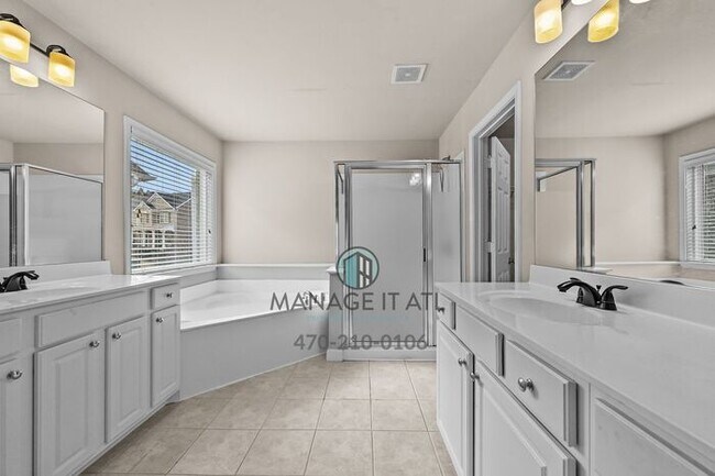 Building Photo - 5 Bedroom house rent in Suwanee near Peachtree Ridge High School