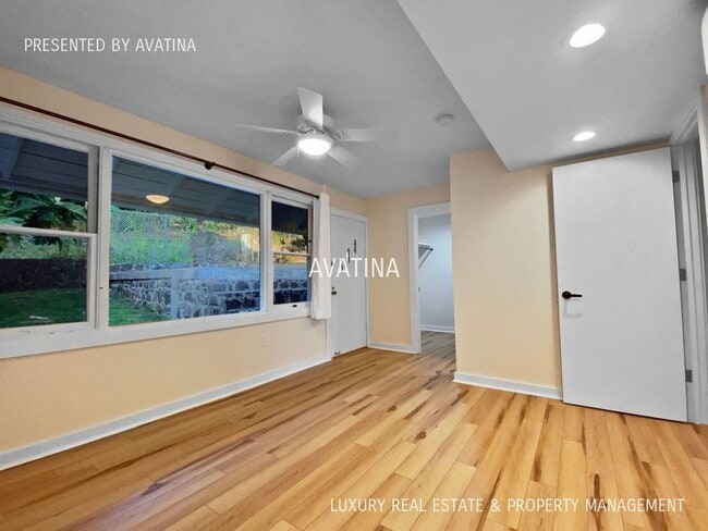 Building Photo - 2330 Makanani Dr