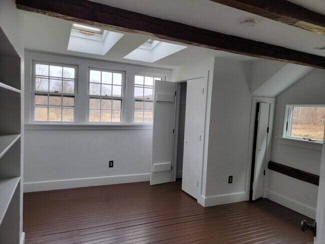 Building Photo - 199 CT-37