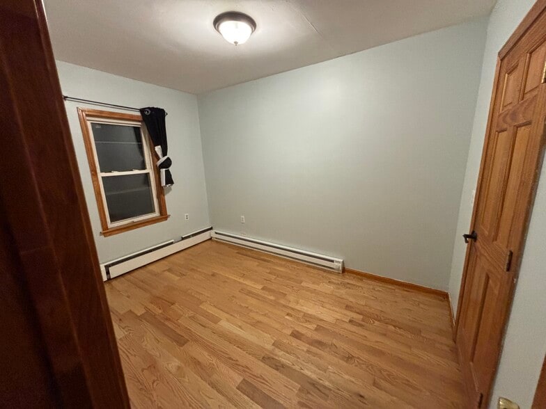 Building Photo - 776 Hancock St