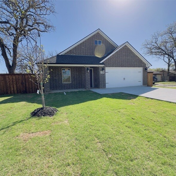 Building Photo - 1022 Cheyenne Rd