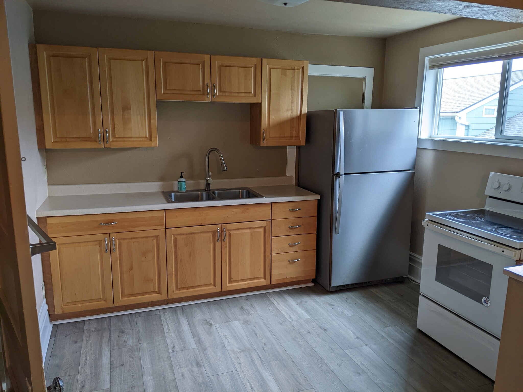 Kitchen (1) - 1124 Almaden St