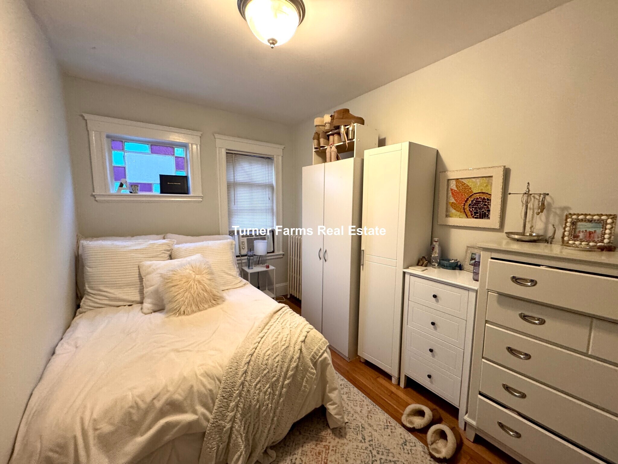 Building Photo - 202 Calumet St