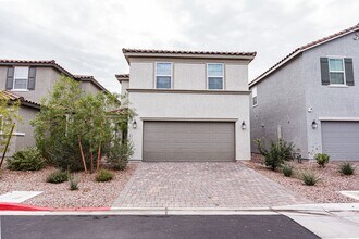Building Photo - Beautiful 2-story home in a gated community