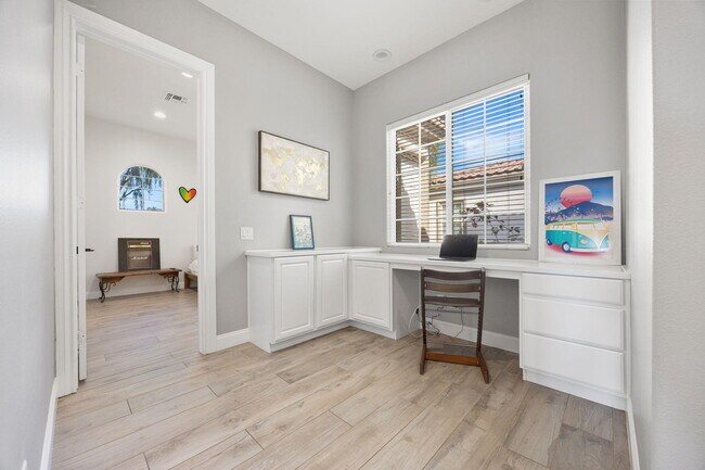 Building Photo - 49392 Hohokam River St