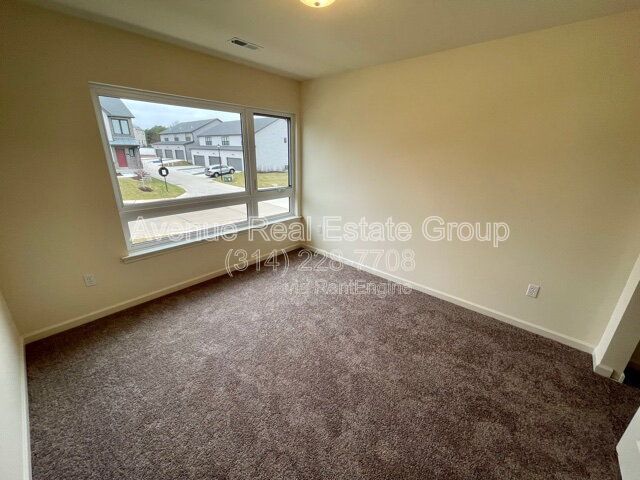 Building Photo - 5 Haddon Pl