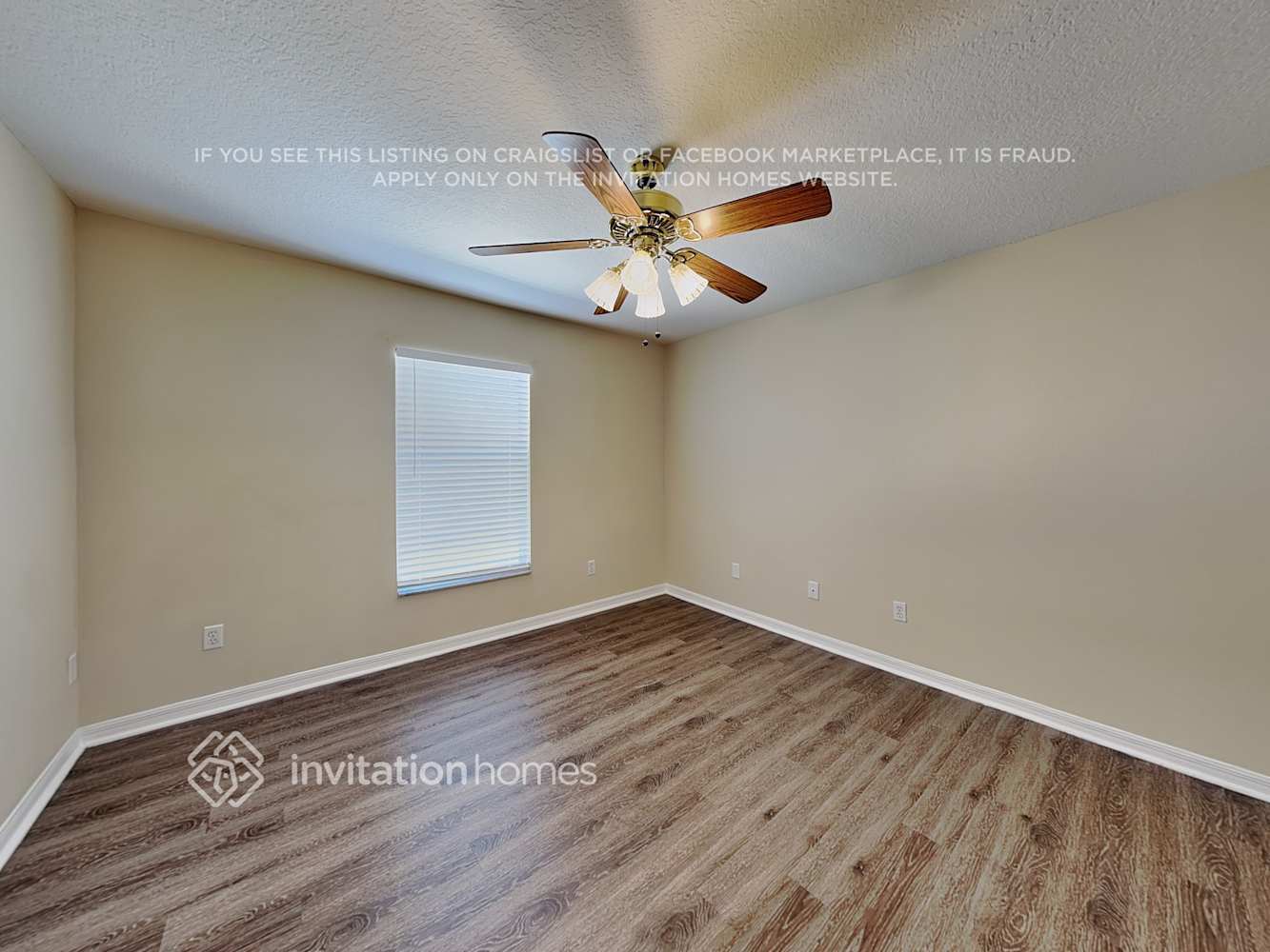 Building Photo - 9600 Saragossa St