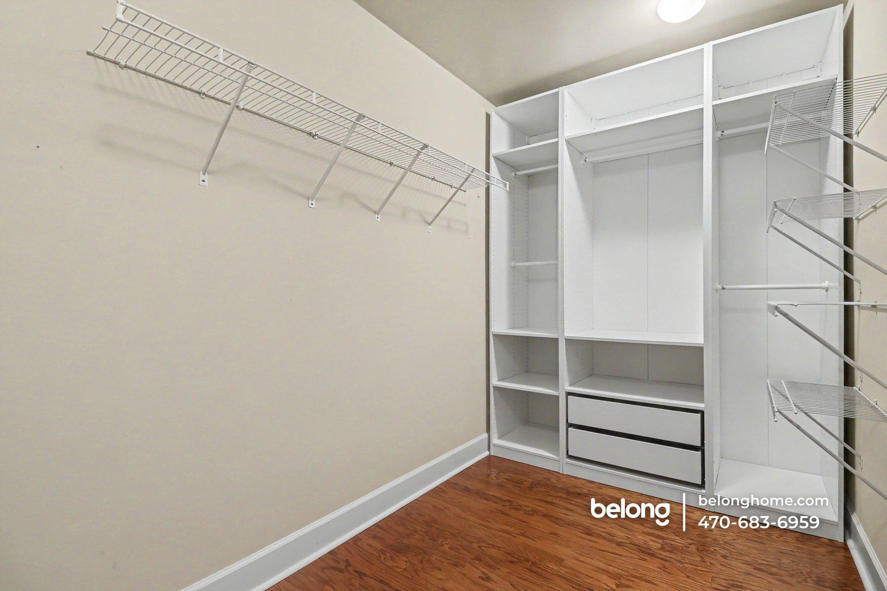 Building Photo - 824 Autry Oak Ct
