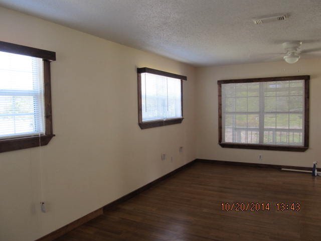 Building Photo - 605 Jackson St