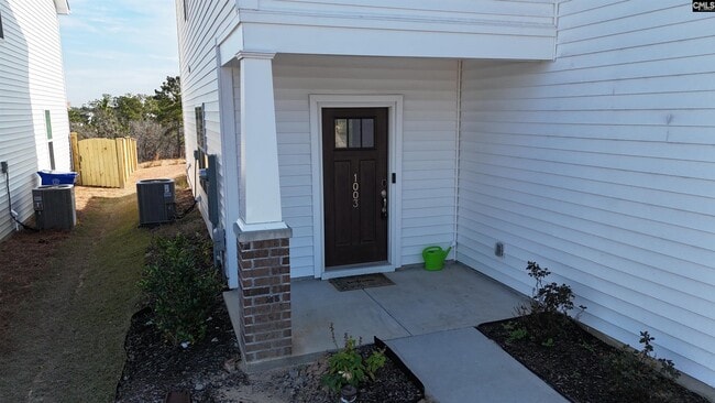 Building Photo - 1003 Ashcroft Cir