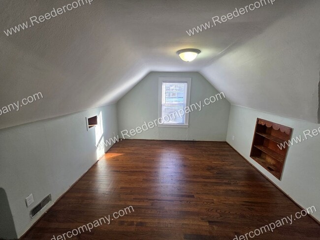 Building Photo - 3317 173rd St