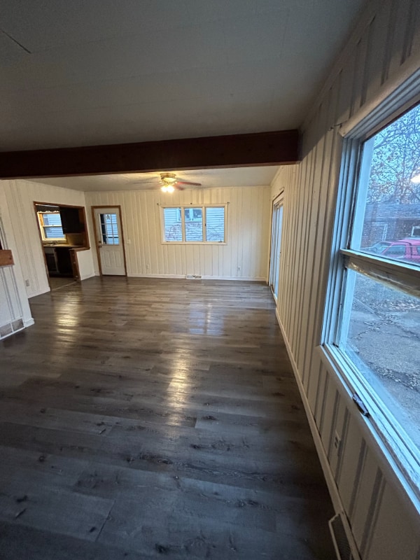 Building Photo - 1615 Iowa Ave