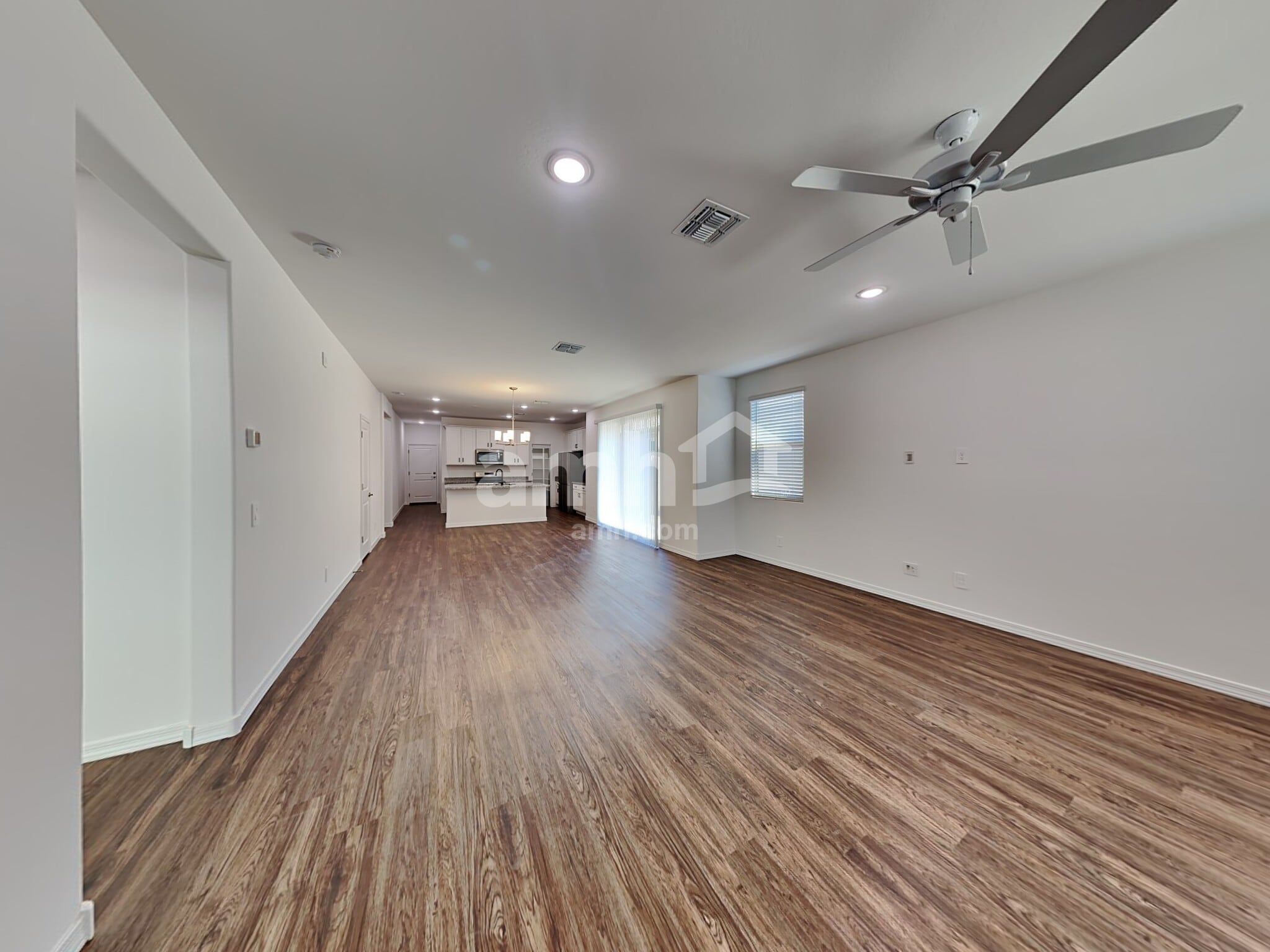 Building Photo - 15074 W Sherman St