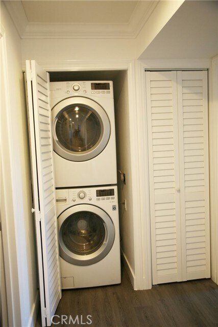 Building Photo - 3034 Via Vista