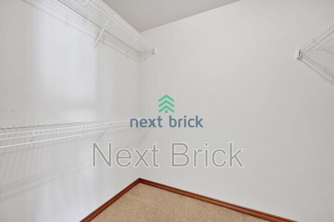 Building Photo - 121 Jonathan Rd