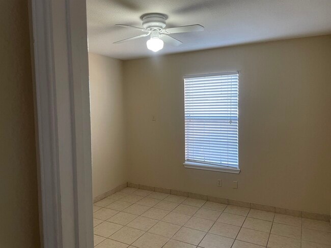 Building Photo - 8741 Augusta Loop