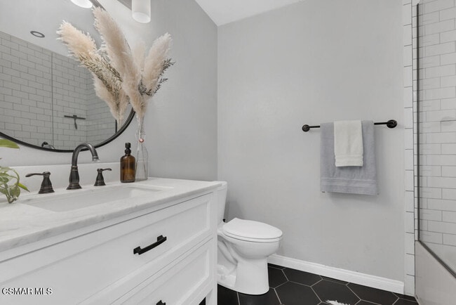 Building Photo - 491 Yorba Linda Pl