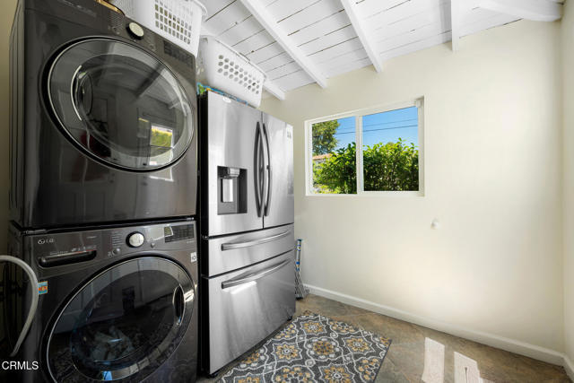 Building Photo - 2175 Las Lunas St