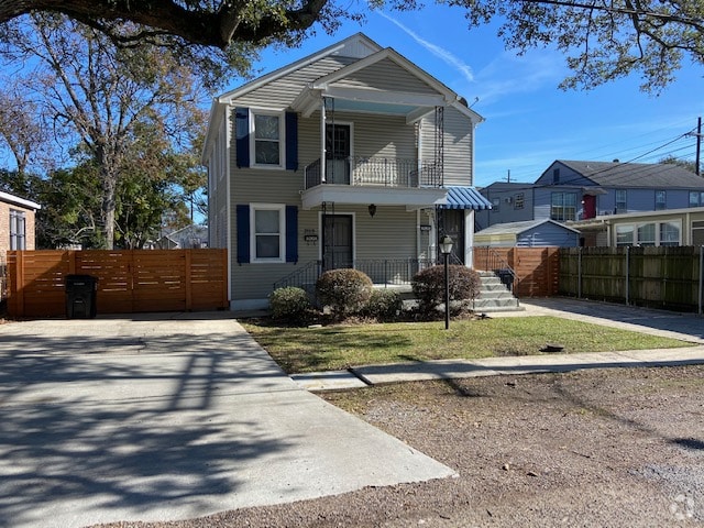 Building Photo - 3119 Touro St