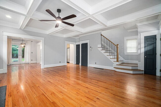 Building Photo - Charleston-Style East Atlanta Entertainer'...