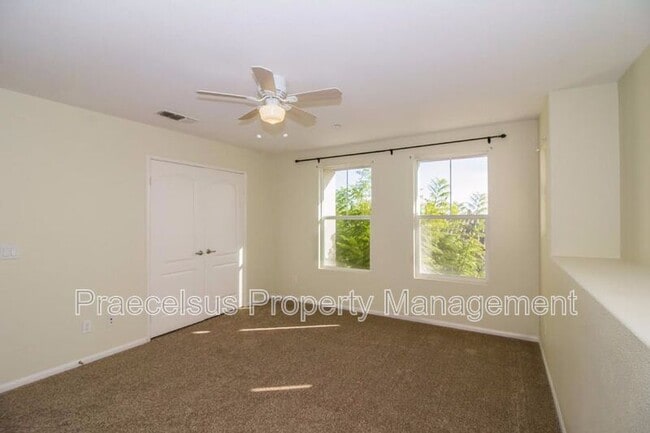 Building Photo - 1663 Claret Cup Dr