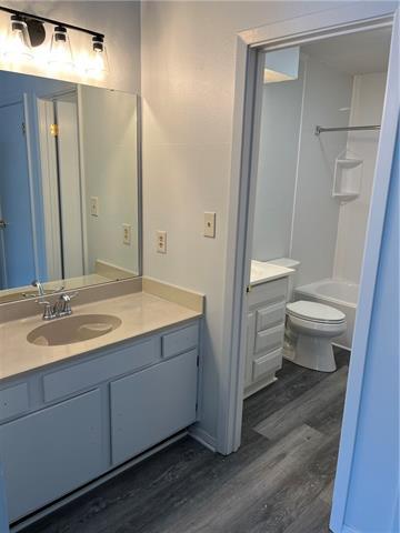 Building Photo - 227 Putters Ln