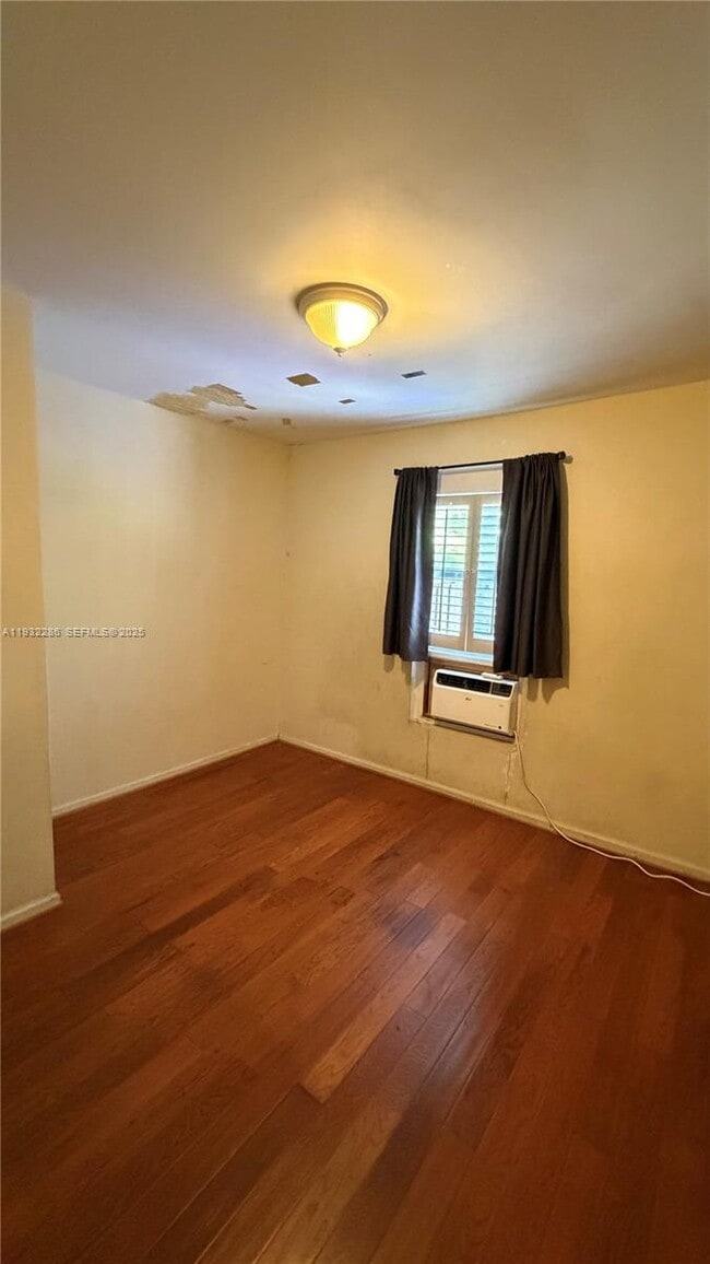 Building Photo - 329 NE 58th St