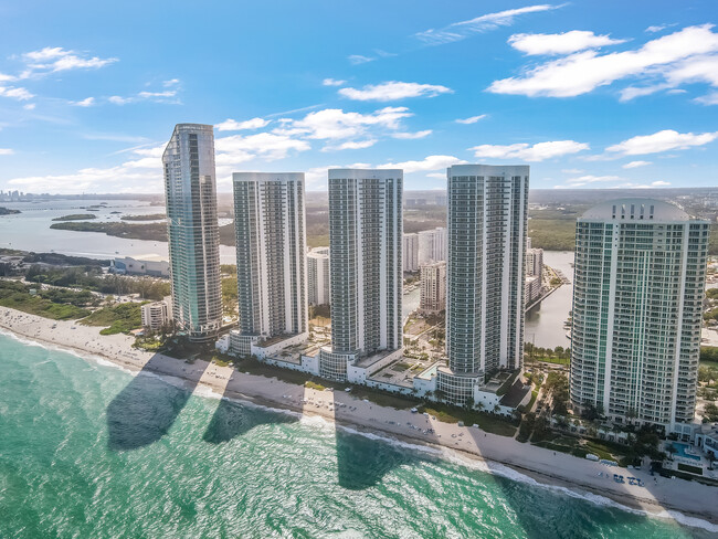 Private 3 Tower Beachfront - 15901 Collins Ave