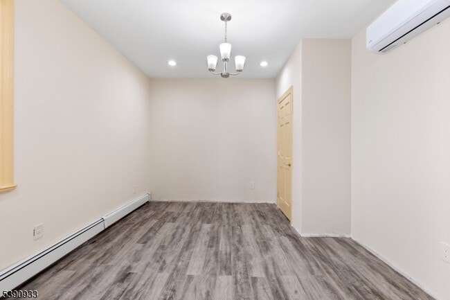 Building Photo - 108 Paine Ave
