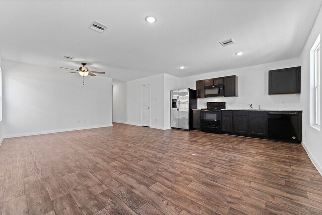 Building Photo - 9915 Opal Stone Wy
