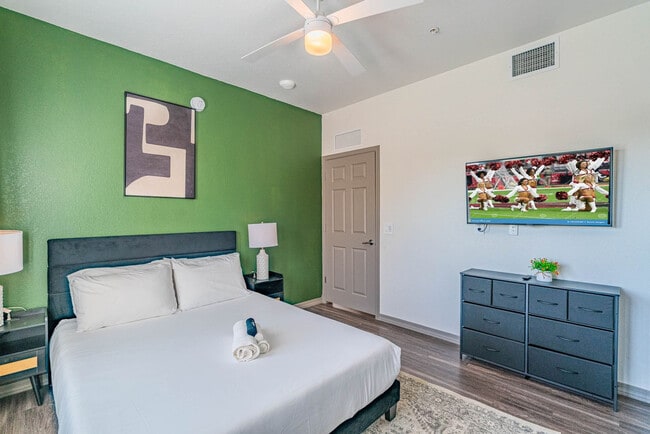 Building Photo - 9600 W Georgia Ave