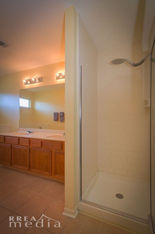 Building Photo - 19723 Glenfinch Ln