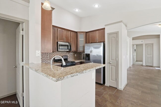 Building Photo - 4828 Guillermo Espinoza St