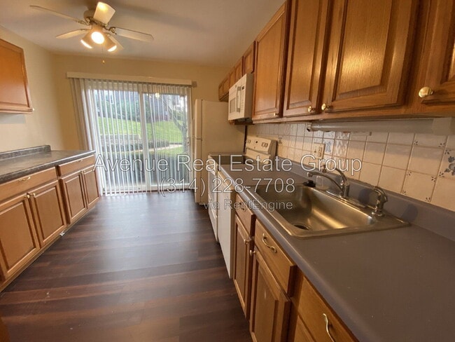 Building Photo - 10379 Forest Brook Ln