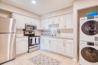 Building Photo - Rosemere Flats | 1-3 Bedroom Apartments in...