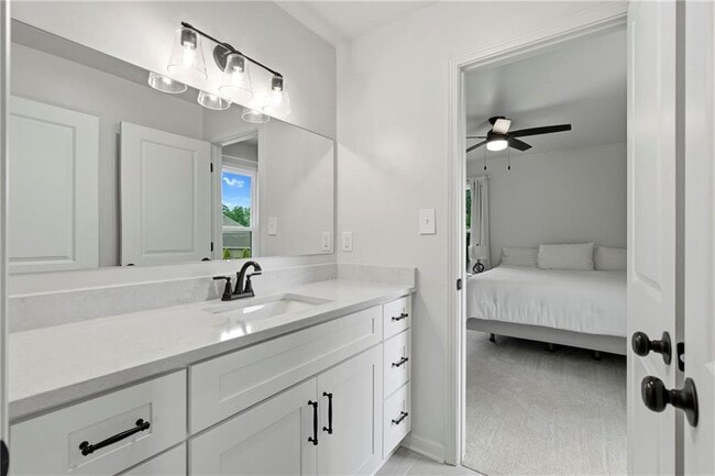 Building Photo - 4221 Willow Oak Dr
