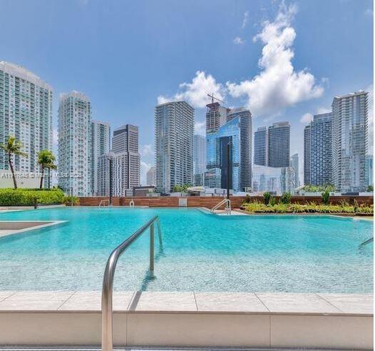 Building Photo - 350 S Miami Ave