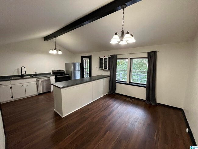 Building Photo - 3637 Elmore Dr