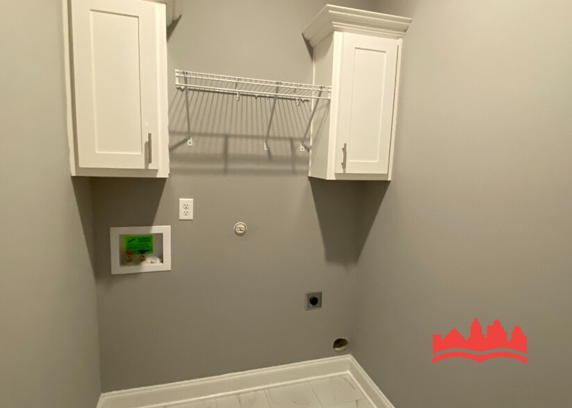 Building Photo - 9982 Messana St