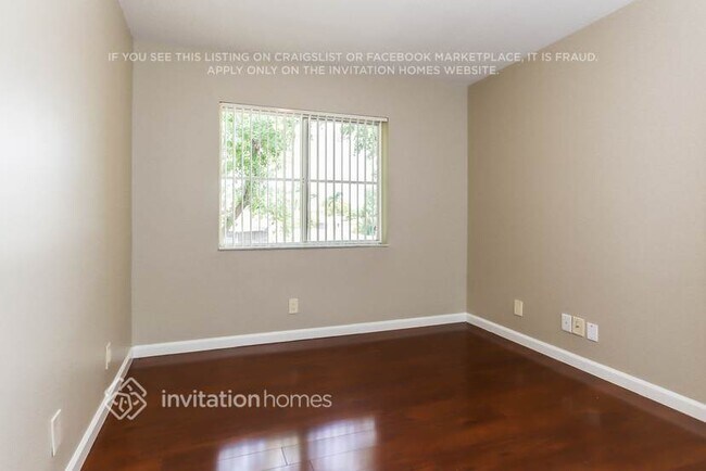 Building Photo - 10642 NW 1st Ct