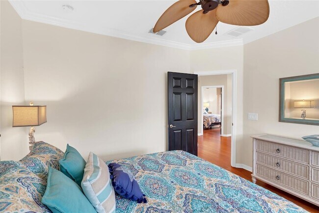 Building Photo - 8204 Villa Grande Ct