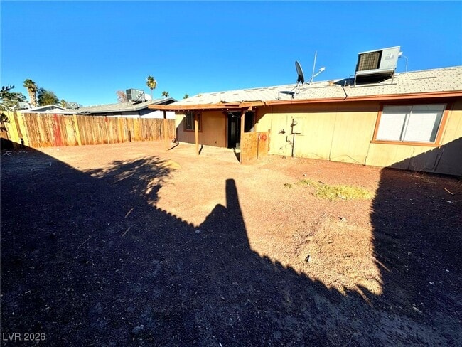 Building Photo - 4743 Casitas Way