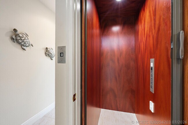 Building Photo - 12695 SE Old Cypress Dr