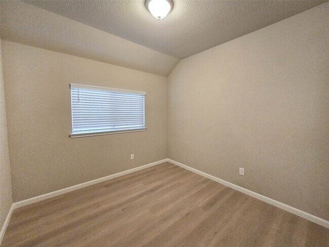 Building Photo - 20230 Rainflower Bay Ln