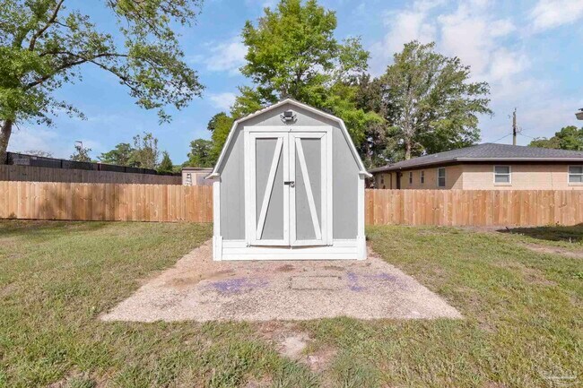 Building Photo - 2325 Merle Cir