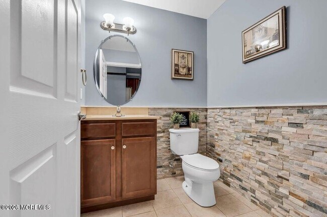 Building Photo - 52 Rockingham Way