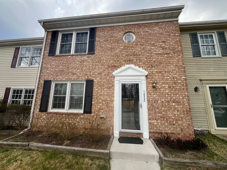 Building Photo - 12320 Woodlawn Ct