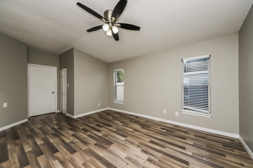 Building Photo - 11183 Galvin Dr