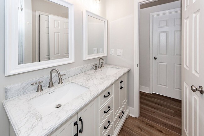 Building Photo - 3 Bedroom, 1 Bathroom Home in Willowbrook - Goose Creek