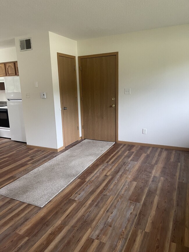 Building Photo - 4448 Gull Lake Dam Rd